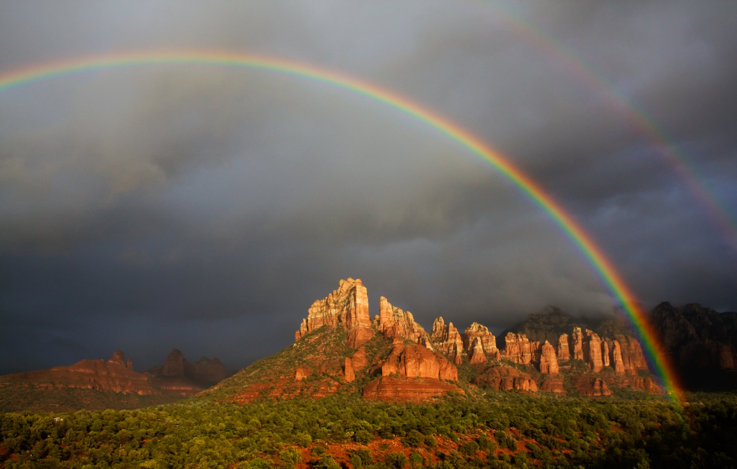 Rainbow in the Red Rocks | Shutterbug